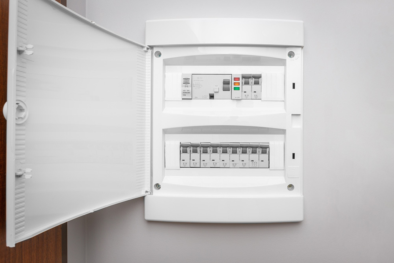 Über­spannungs­schutz bei Elektro Grauer Florek & Baisch GbR in Stuttgart
