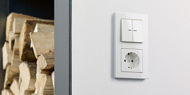 JUNG KNX Taster F 10 bei Elektro Grauer Florek & Baisch GbR in Stuttgart
