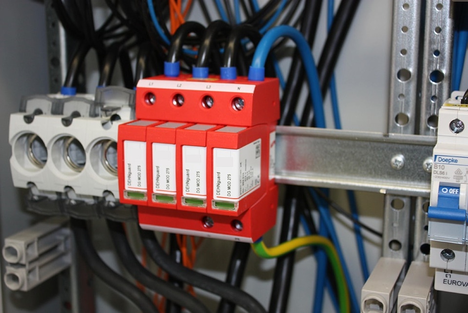 U berspannungsschutz bei Elektro Grauer Florek & Baisch GbR in Stuttgart